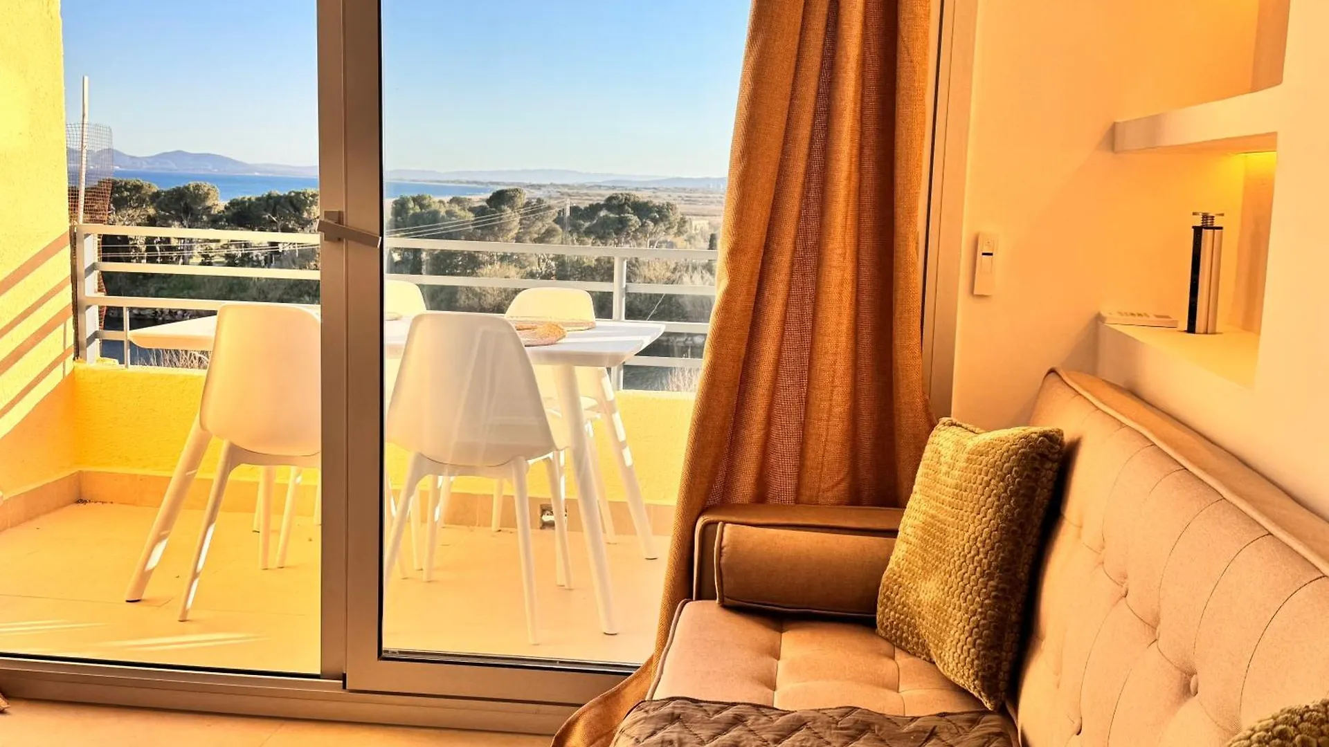 157-Empurialola-Apartamento Con Vistas Preciosas En Ampuriabrava España