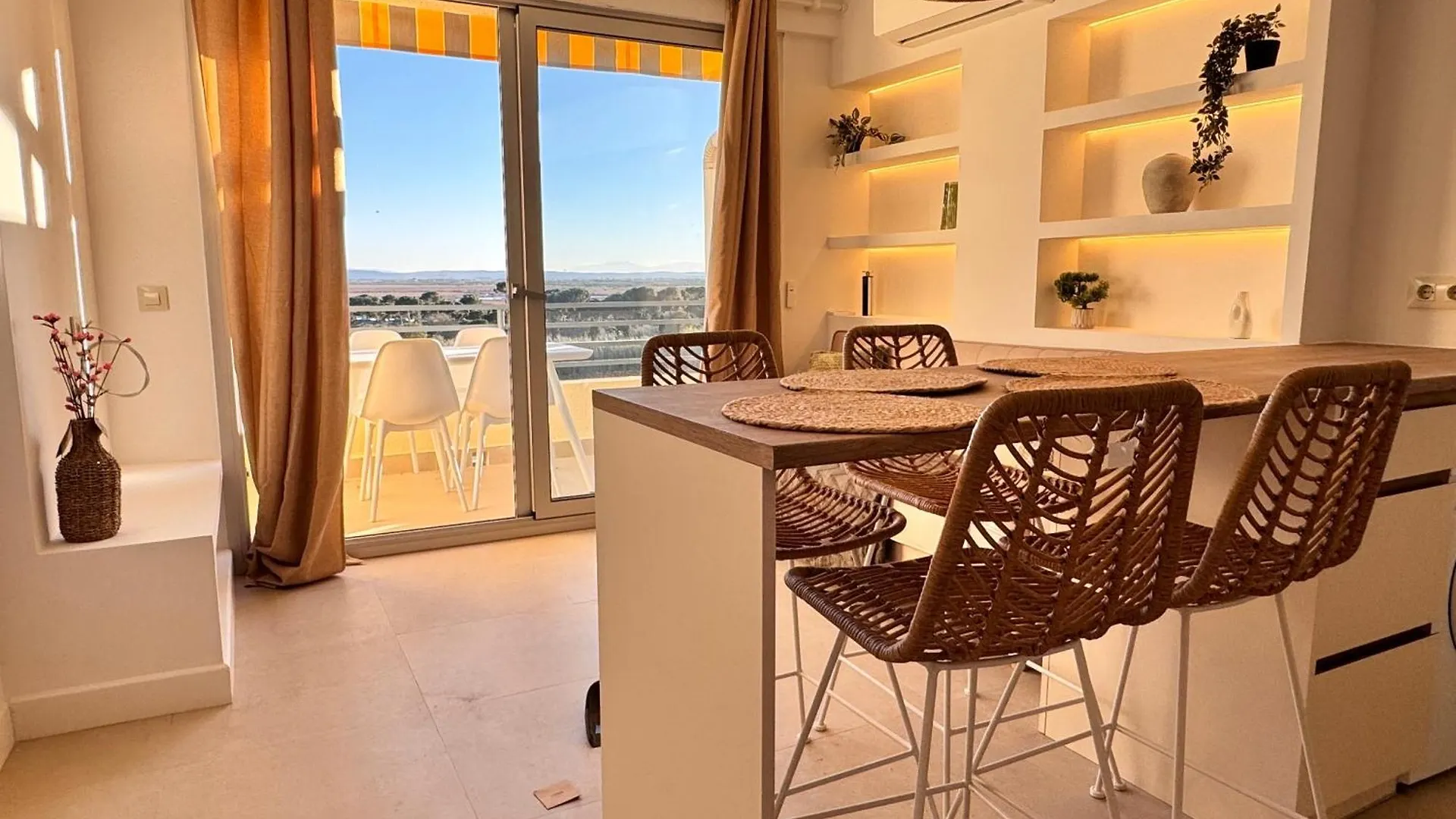 157-Empurialola-Apartamento Con Vistas Preciosas En Empuriabrava