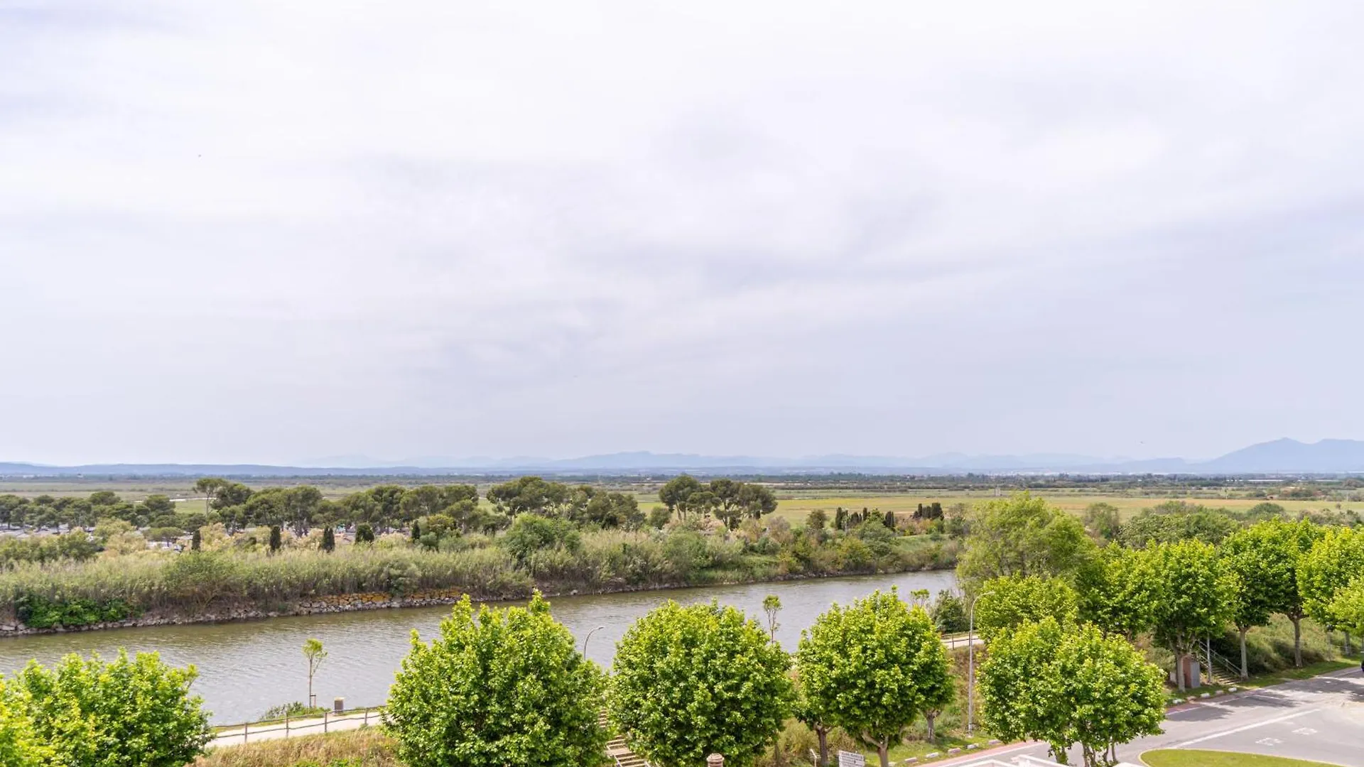 157-Empurialola-Apartamento Con Vistas Preciosas En Empuriabrava 0*,  Spain