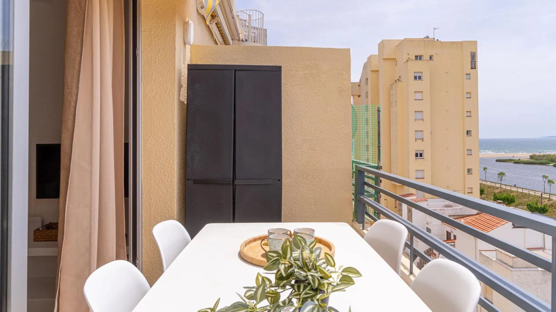 157-Empurialola-Apartamento Con Vistas Preciosas En Empuriabrava Apartment