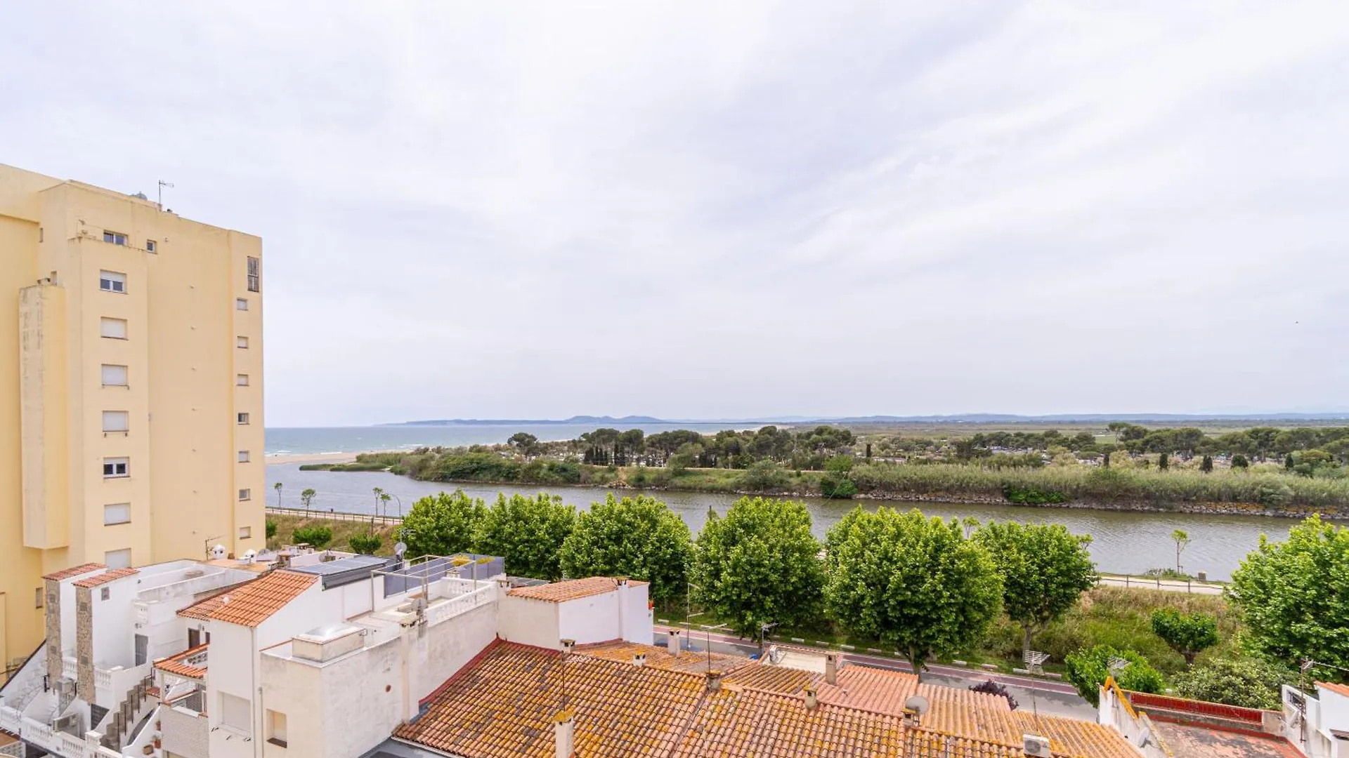 157-Empurialola-Apartamento Con Vistas Preciosas En אמפוריבראבה